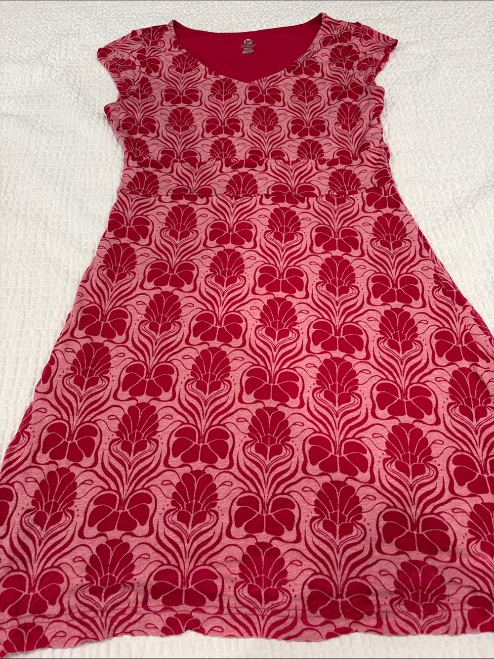 Merrell Women’s Red Patterned Short-Sleeve Dress
Size S
